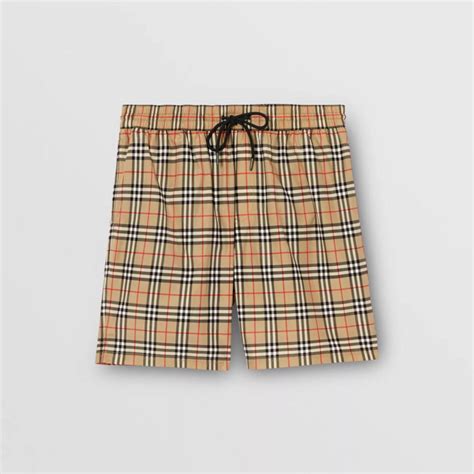 etichetta pantaloni burberry|pantaloncini burberry uomo.